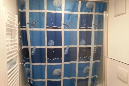 היידלברג Zimmer Mit Eigenem Bad In Maerchenstadt! מראה חיצוני תמונה